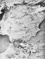 Wolkenfoto van de NASA weersatelliet “NIMBUS A”. Ontvangen met R&S VHF ontvanger NU 4401 en opgetekend door de HELL telefoto-ontvanger CAS (TM 831) ca. 1967